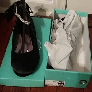 New Classy black bow-back ankle wrap flats